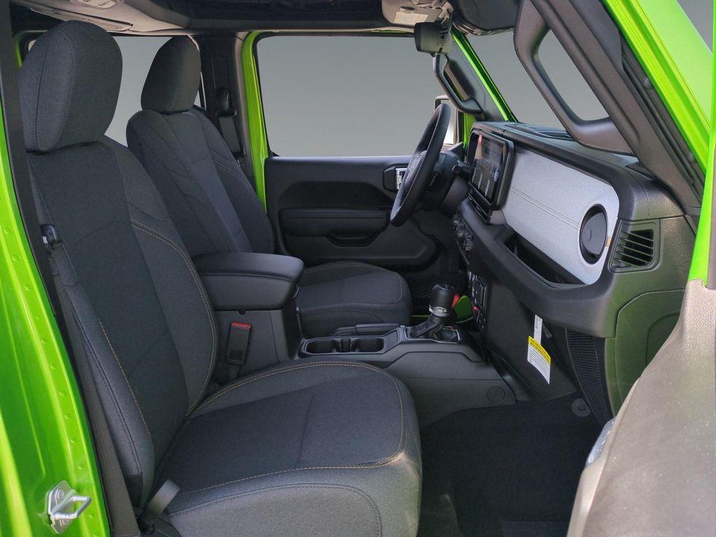 new 2025 Jeep Gladiator car, priced at $50,440