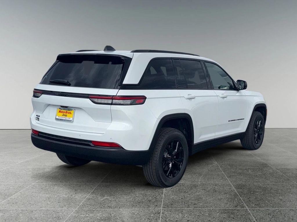 new 2025 Jeep Grand Cherokee car, priced at $45,635