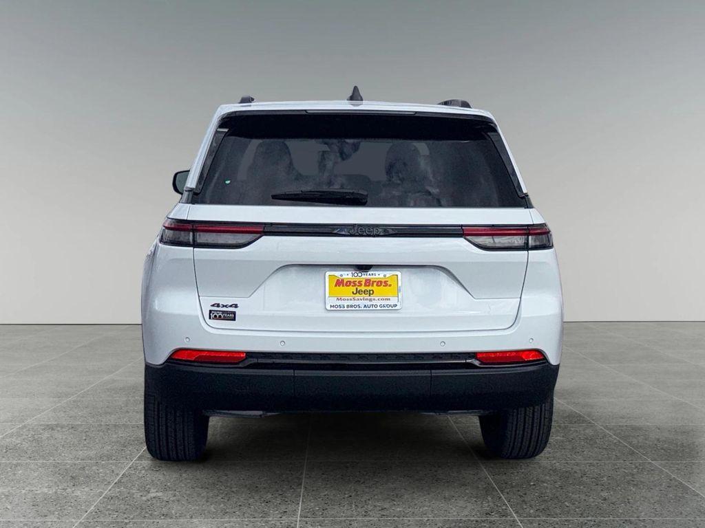 new 2025 Jeep Grand Cherokee car, priced at $45,635