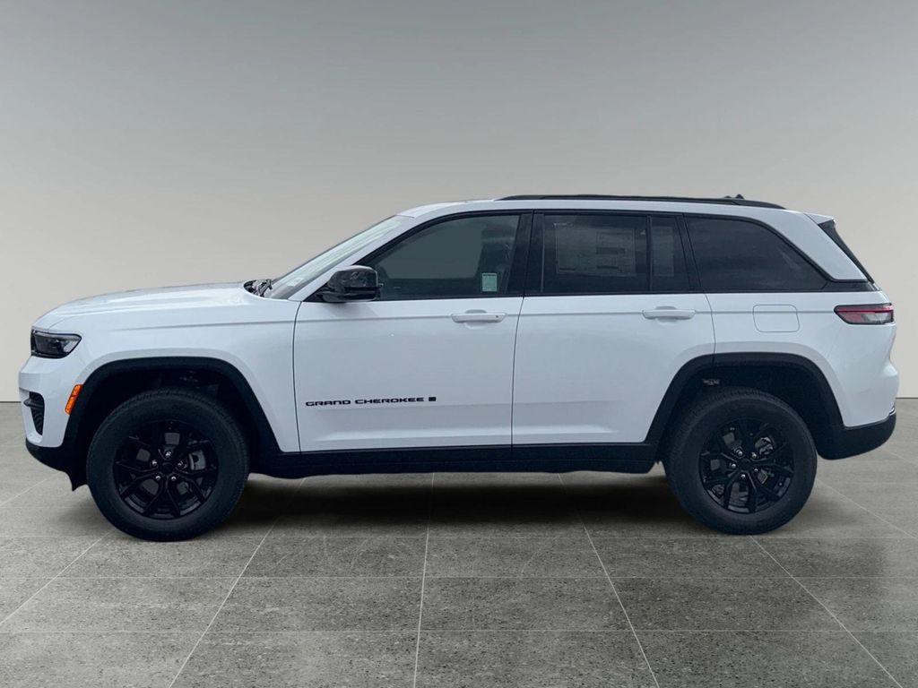 new 2025 Jeep Grand Cherokee car, priced at $45,635