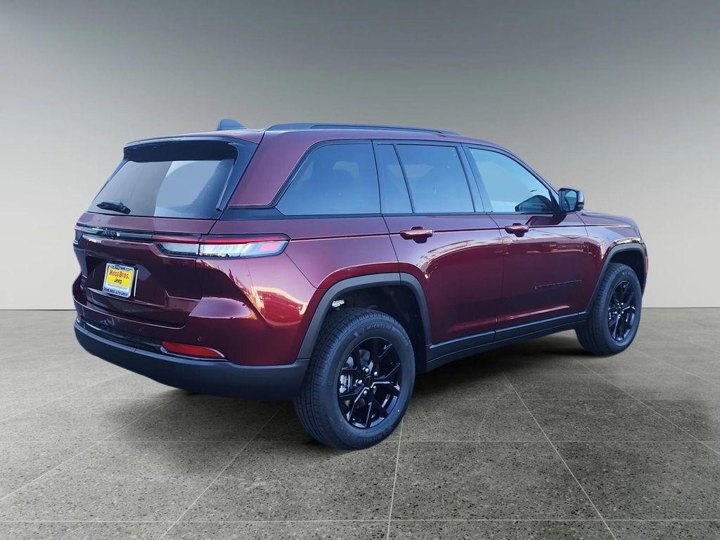 new 2025 Jeep Grand Cherokee car, priced at $46,230