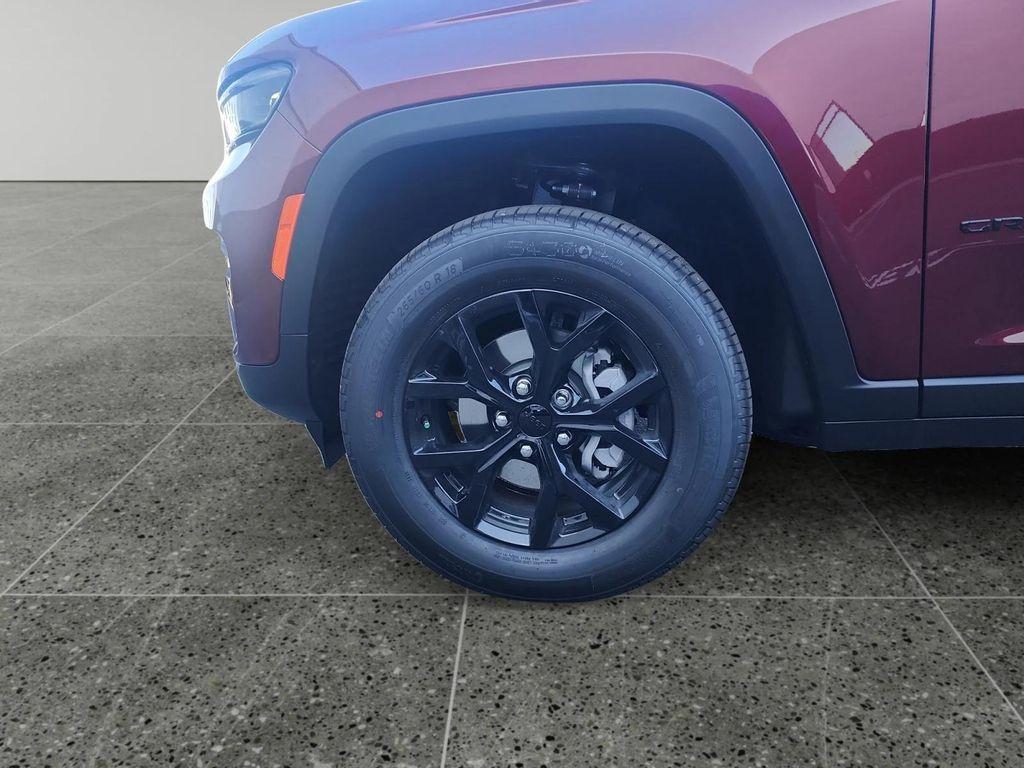 new 2025 Jeep Grand Cherokee car, priced at $46,230