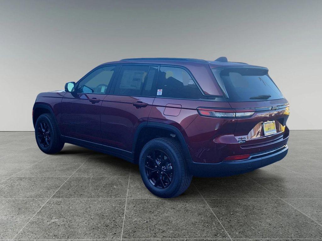 new 2025 Jeep Grand Cherokee car, priced at $46,230
