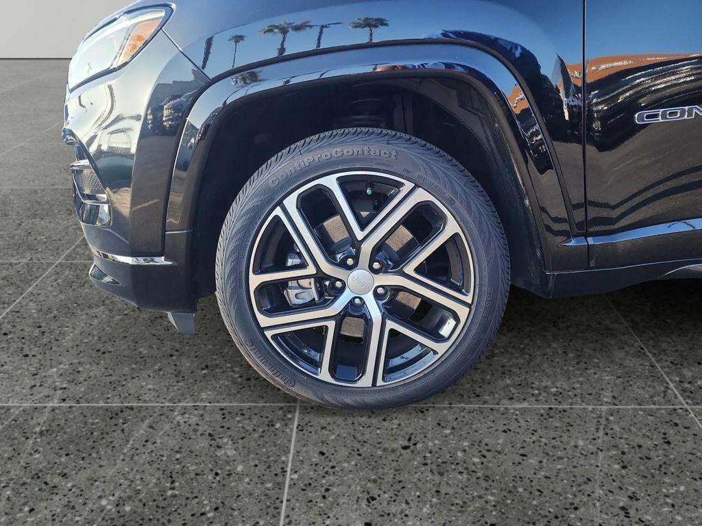 new 2024 Jeep Compass car, priced at $39,610