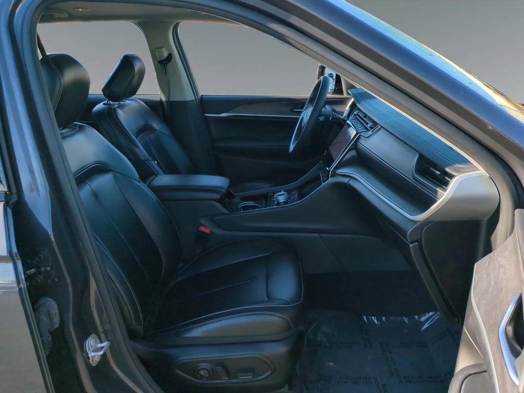 used 2023 Jeep Grand Cherokee car