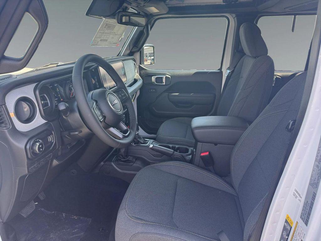 new 2025 Jeep Gladiator car, priced at $49,635