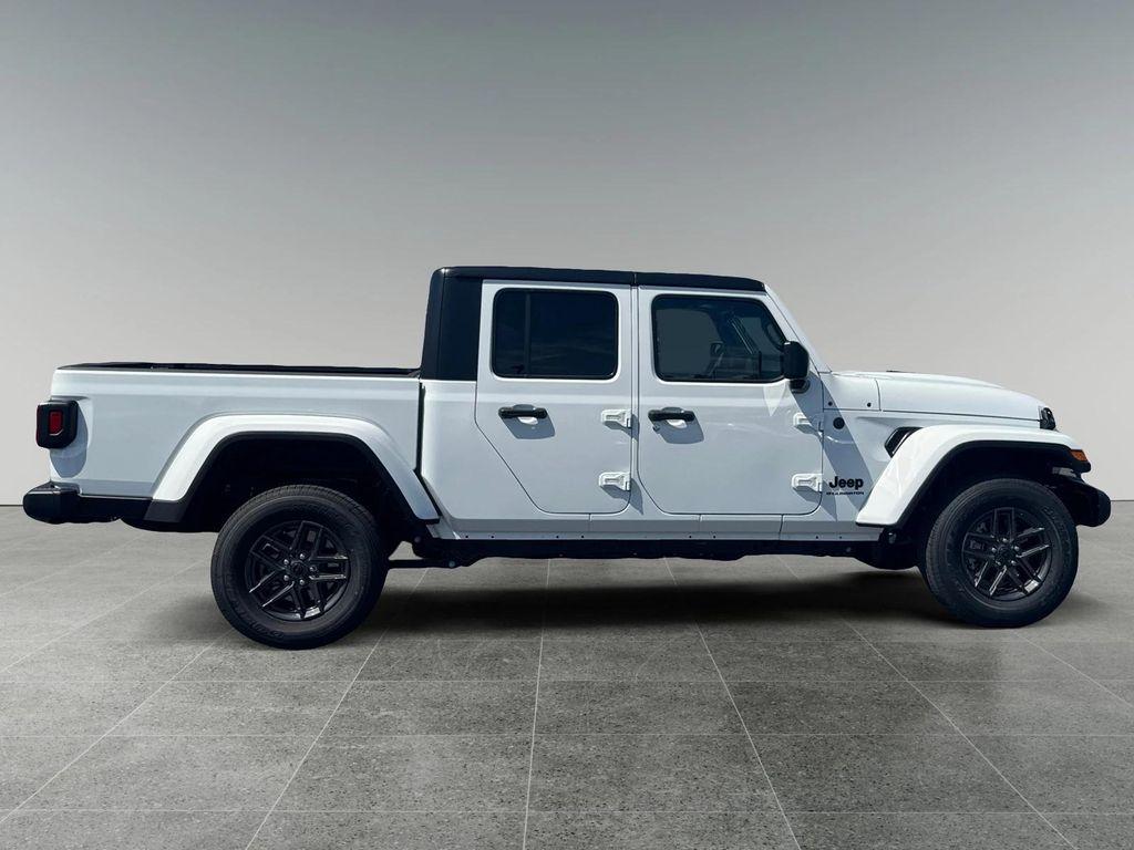 new 2025 Jeep Gladiator car, priced at $49,635