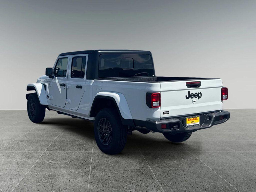 new 2025 Jeep Gladiator car, priced at $49,635