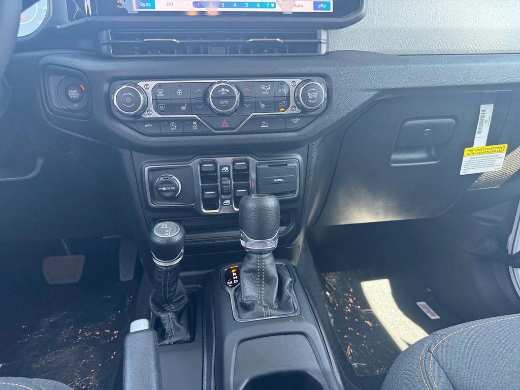 new 2025 Jeep Gladiator car, priced at $49,635