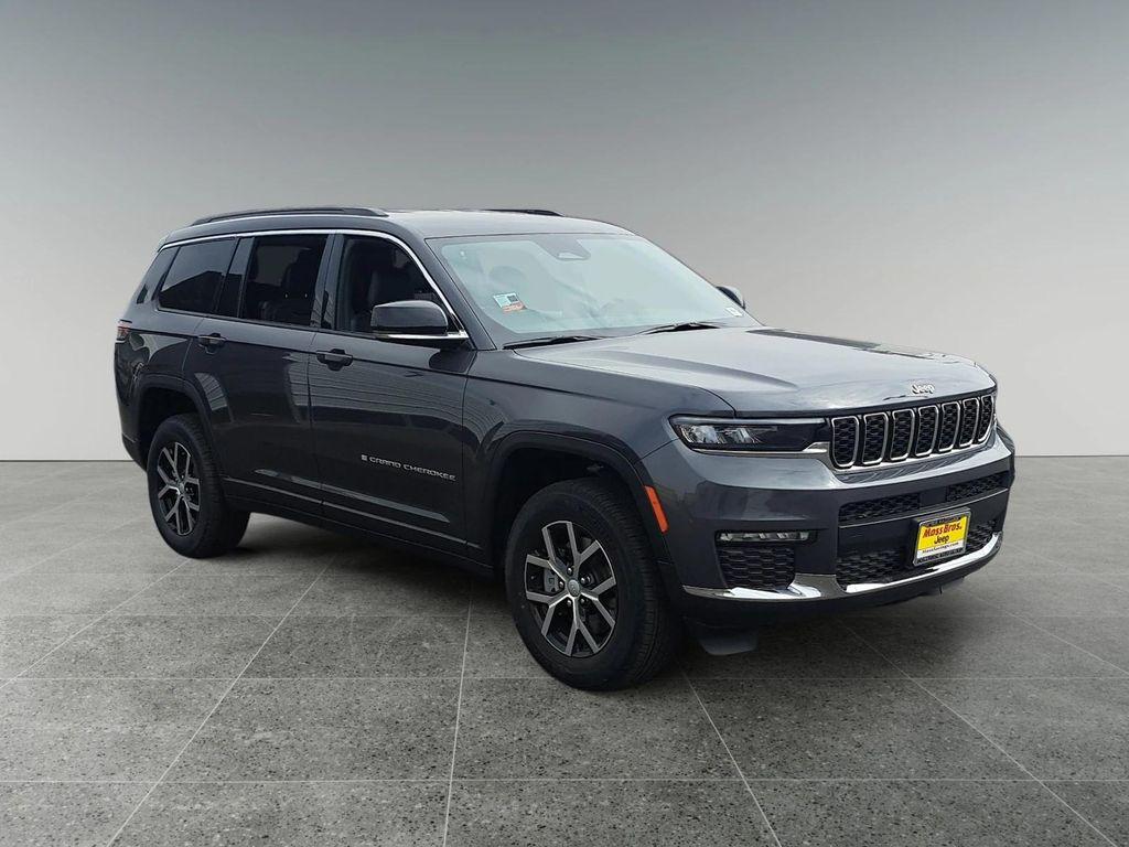 new 2025 Jeep Grand Cherokee L car, priced at $49,295
