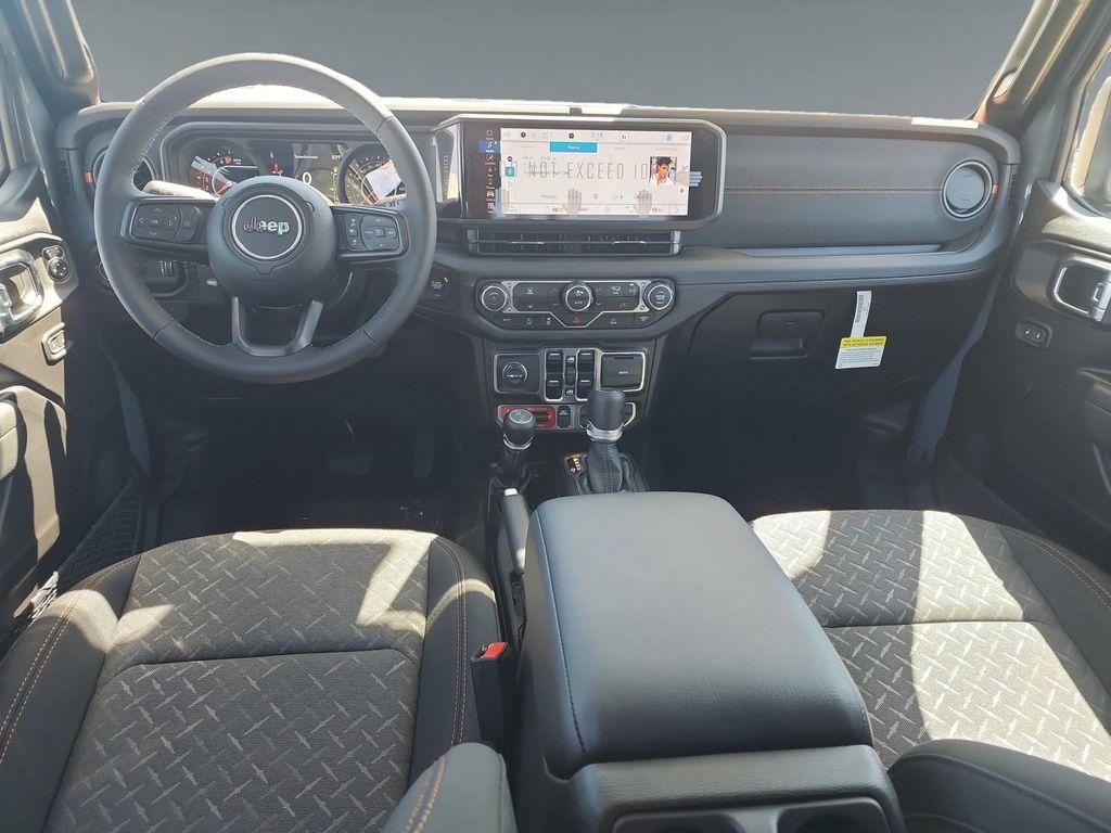 new 2025 Jeep Gladiator car, priced at $57,975