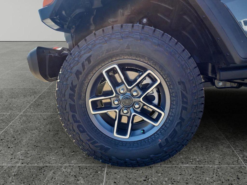 new 2025 Jeep Gladiator car, priced at $57,975