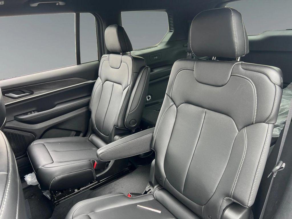 new 2025 Jeep Grand Cherokee L car, priced at $49,495