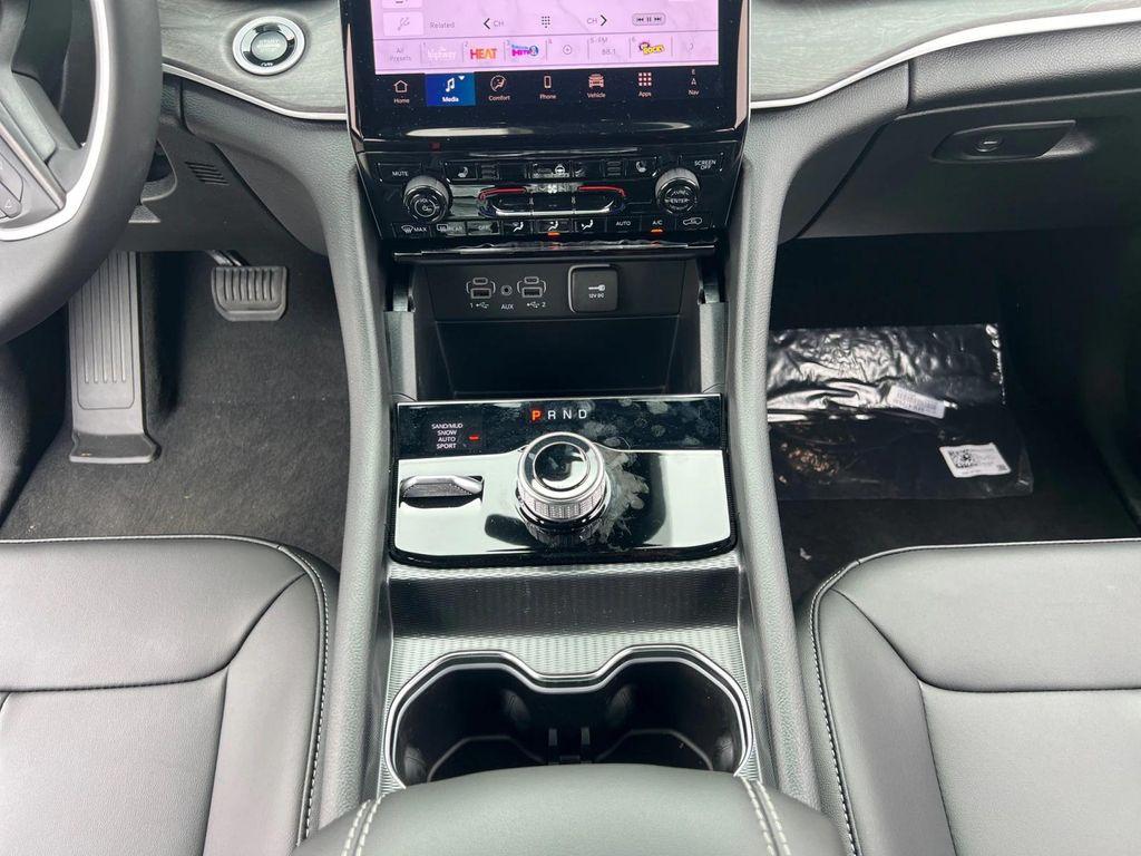 new 2025 Jeep Grand Cherokee L car, priced at $49,495