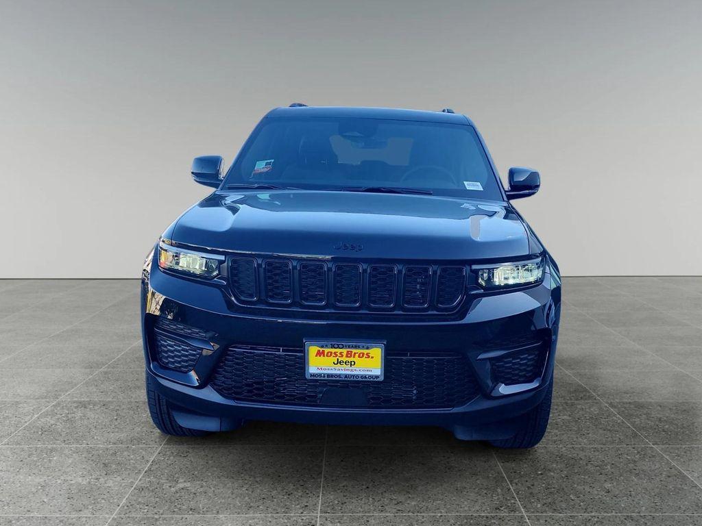new 2025 Jeep Grand Cherokee car, priced at $46,730
