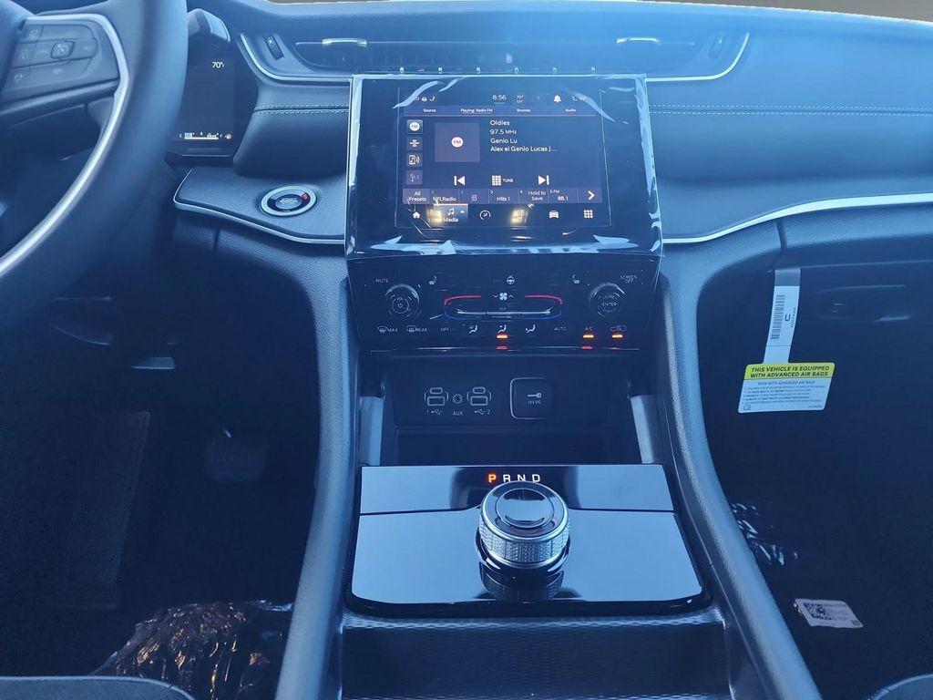 new 2025 Jeep Grand Cherokee car, priced at $46,730