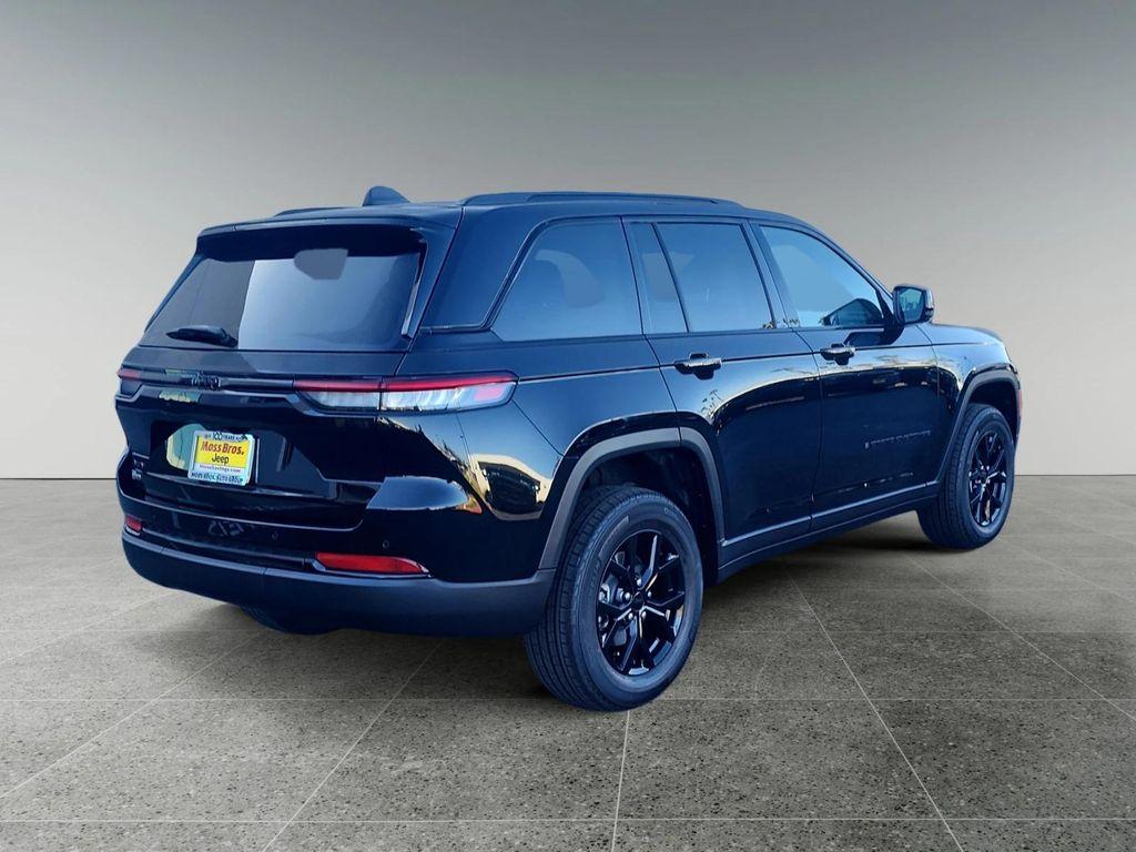 new 2025 Jeep Grand Cherokee car, priced at $46,730