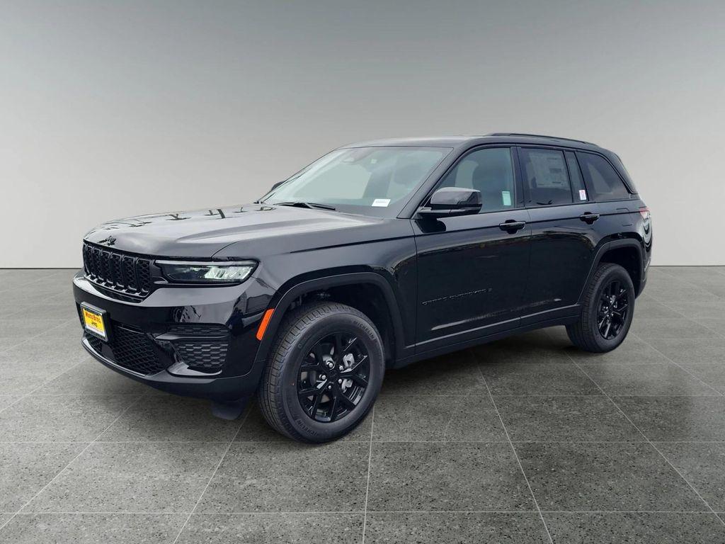 new 2025 Jeep Grand Cherokee car, priced at $44,230