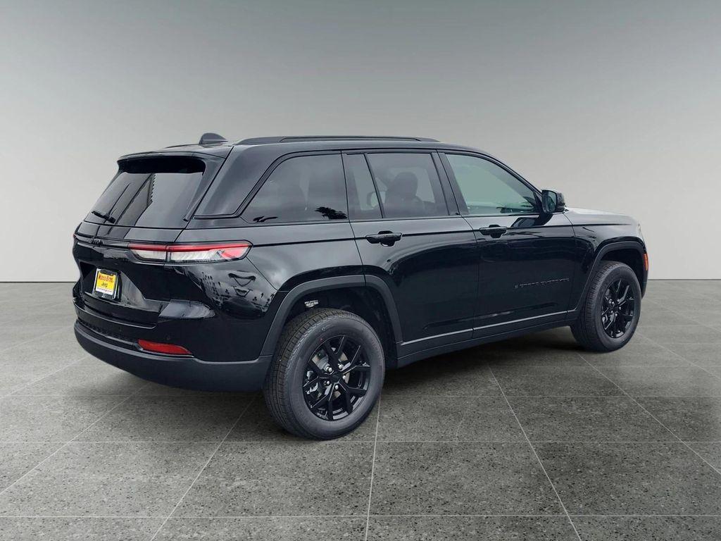 new 2025 Jeep Grand Cherokee car, priced at $44,230