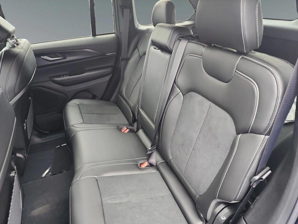 new 2025 Jeep Grand Cherokee car, priced at $44,230