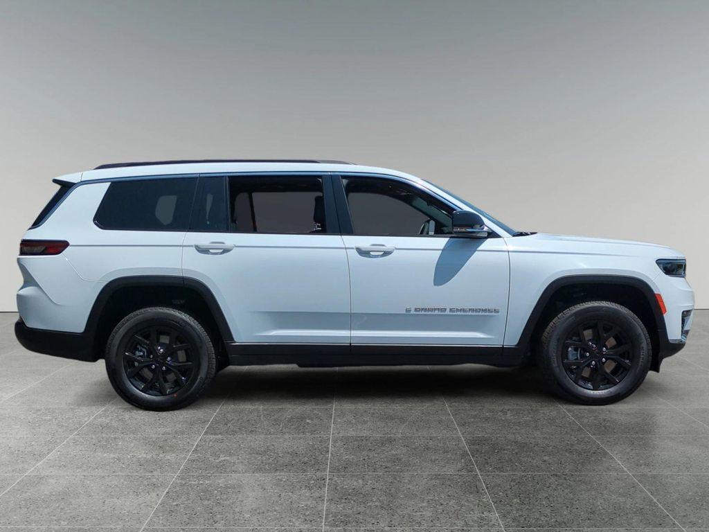 new 2025 Jeep Grand Cherokee L car, priced at $46,900