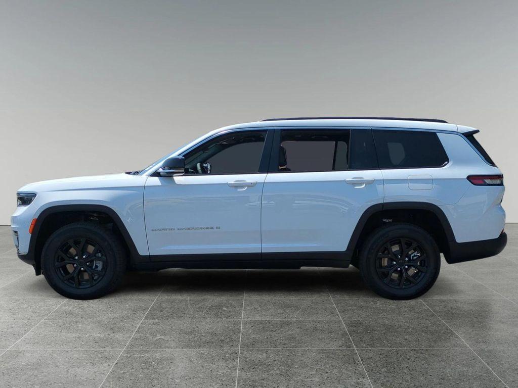 new 2025 Jeep Grand Cherokee L car, priced at $46,900