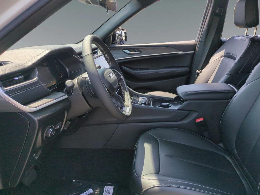 new 2025 Jeep Grand Cherokee L car, priced at $46,900