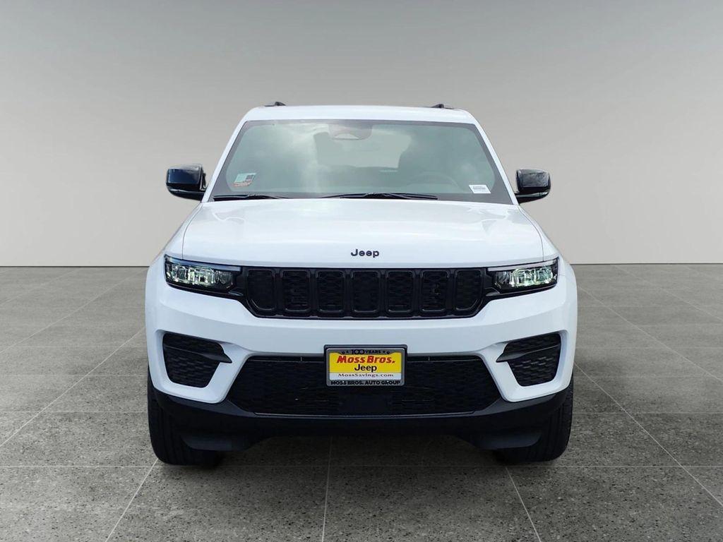 new 2025 Jeep Grand Cherokee car, priced at $43,635