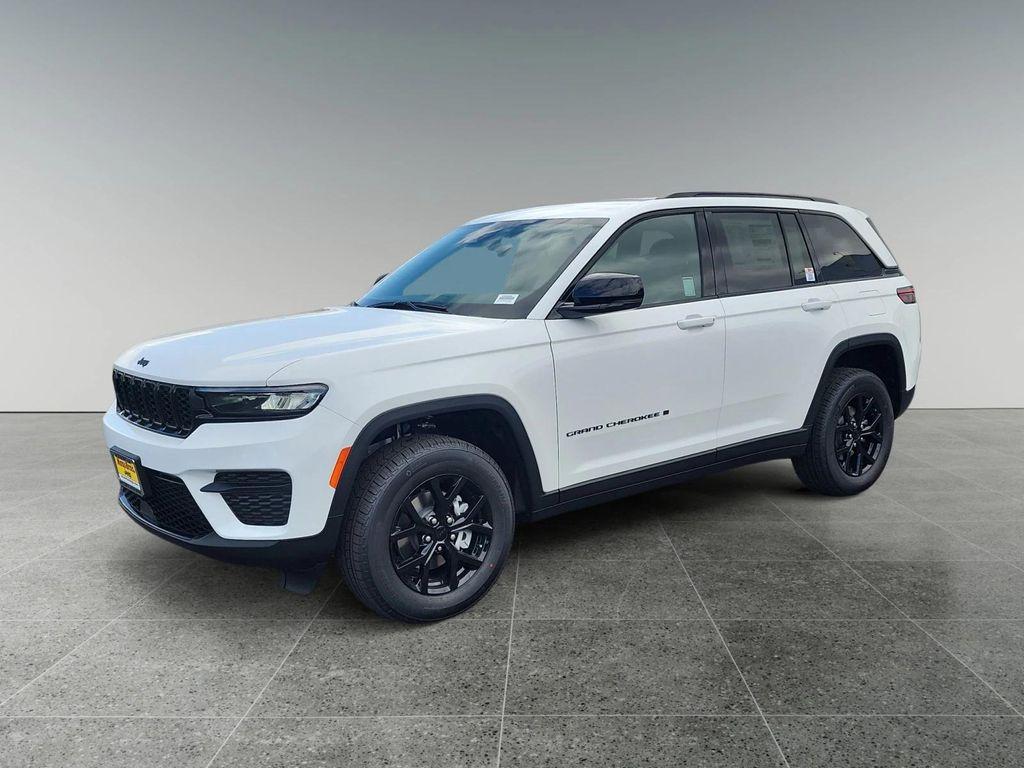 new 2025 Jeep Grand Cherokee car, priced at $43,635