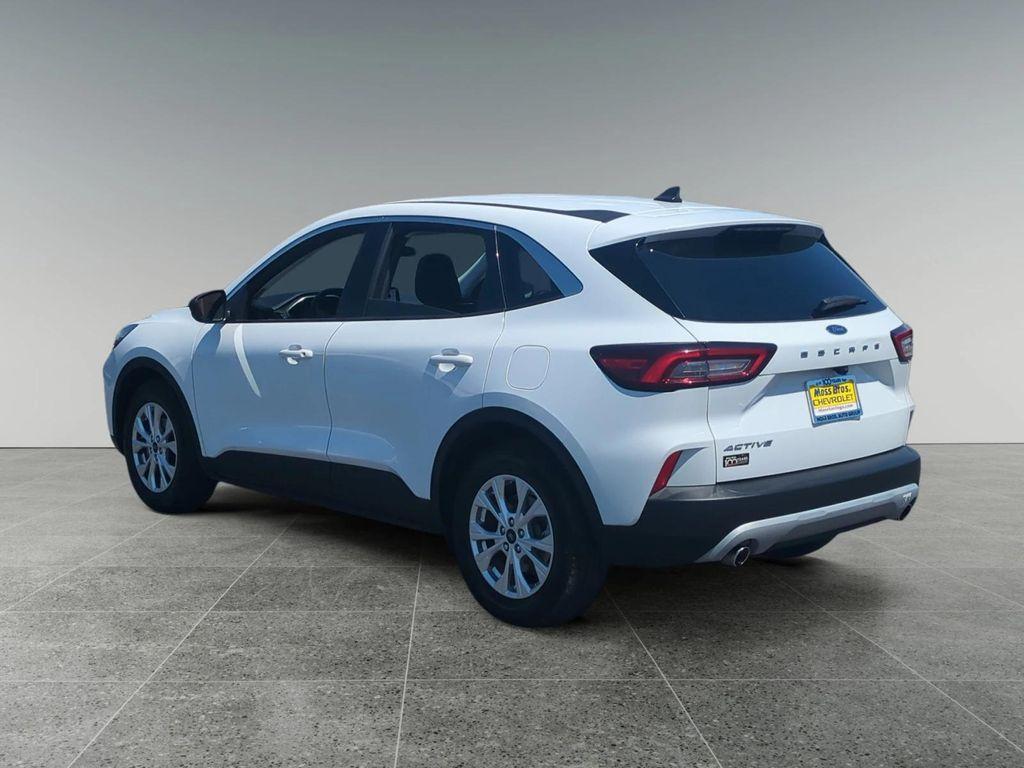 used 2023 Ford Escape car