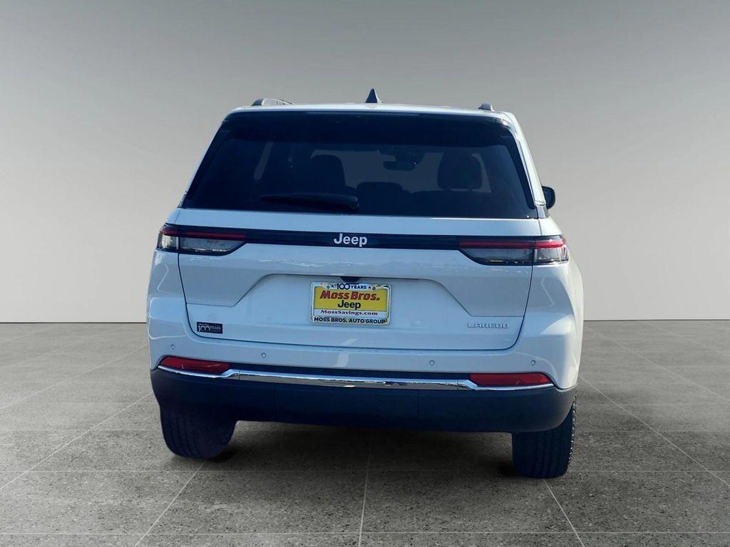 new 2025 Jeep Grand Cherokee car, priced at $40,825