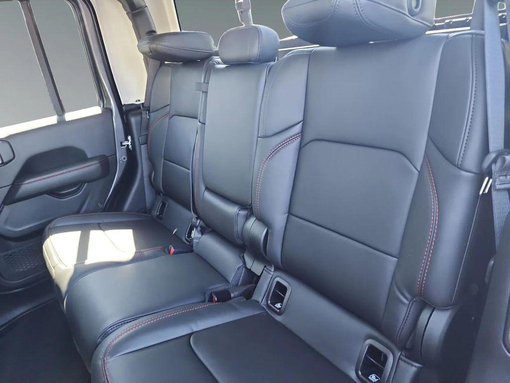 new 2025 Jeep Gladiator car, priced at $63,420