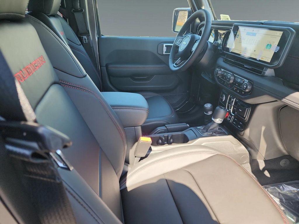 new 2025 Jeep Gladiator car, priced at $63,420