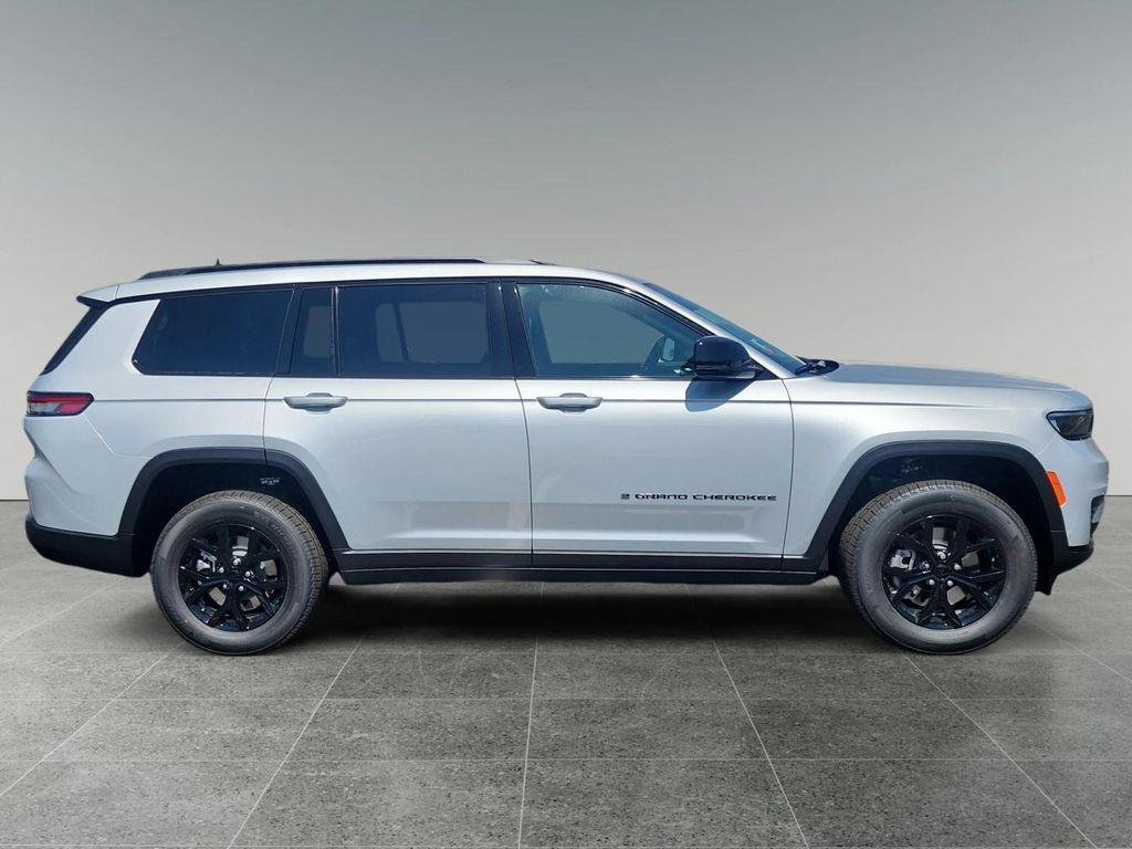 new 2025 Jeep Grand Cherokee L car, priced at $46,230