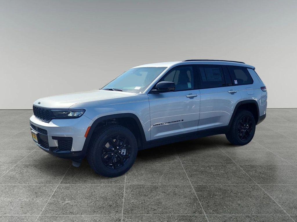 new 2025 Jeep Grand Cherokee L car, priced at $46,230