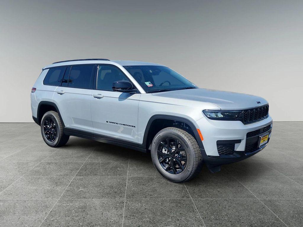 new 2025 Jeep Grand Cherokee L car, priced at $46,230