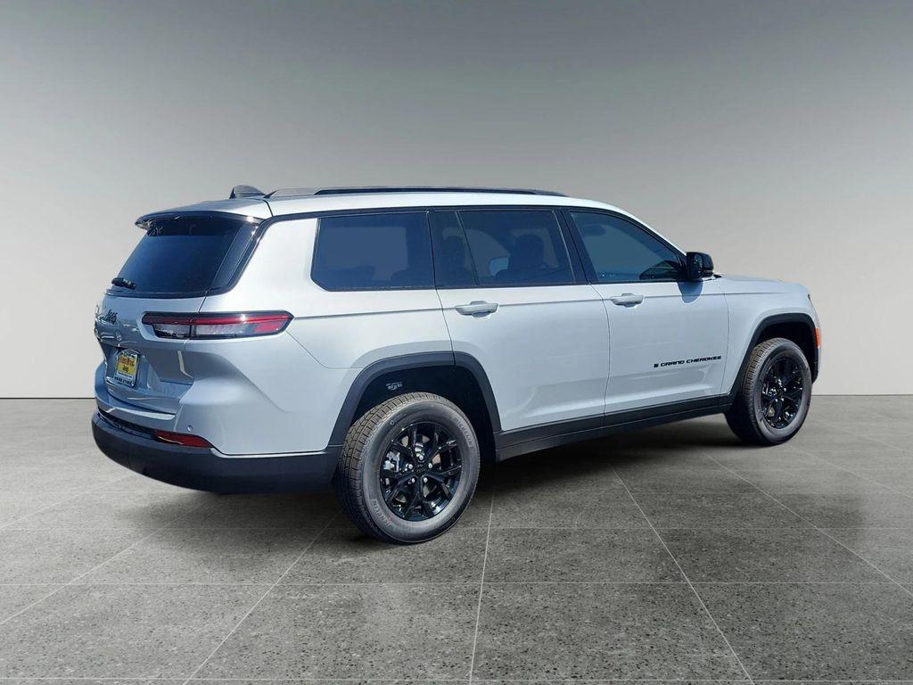 new 2025 Jeep Grand Cherokee L car, priced at $46,230