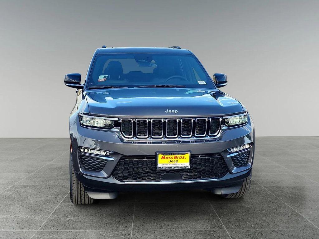 new 2025 Jeep Grand Cherokee car, priced at $50,010
