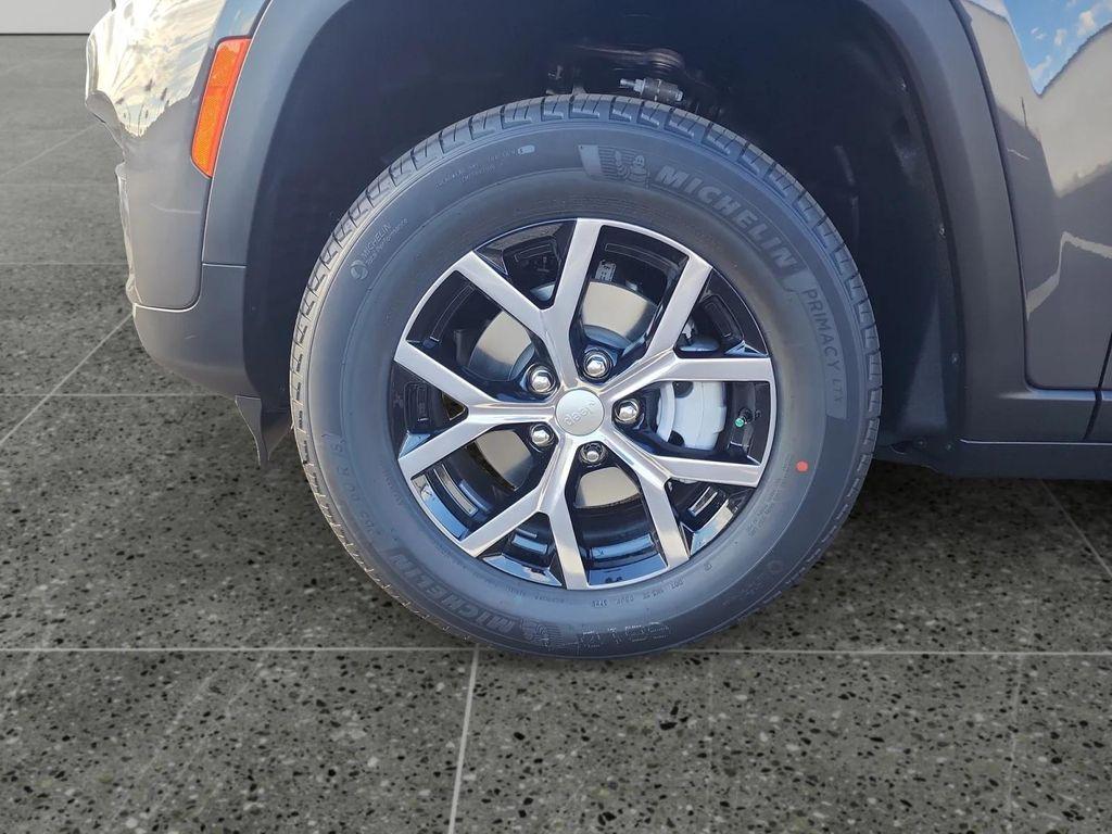 new 2025 Jeep Grand Cherokee car, priced at $50,010