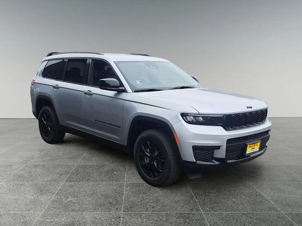 new 2025 Jeep Grand Cherokee L car, priced at $48,230
