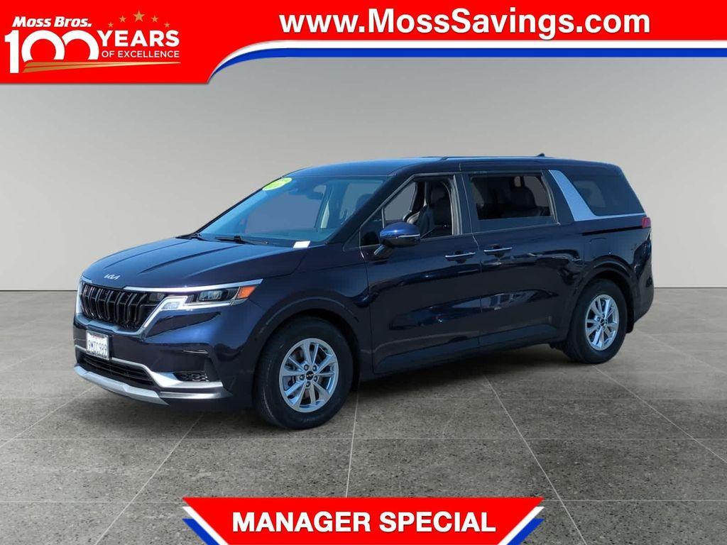 used 2024 Kia Carnival car