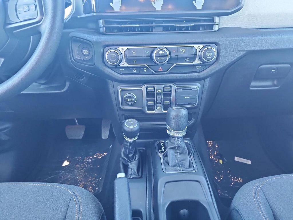 new 2025 Jeep Wrangler car, priced at $45,350