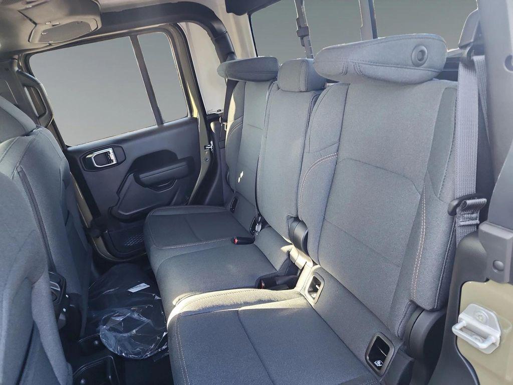 new 2025 Jeep Gladiator car, priced at $48,335
