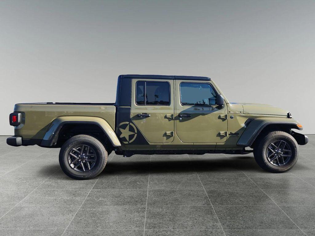 new 2025 Jeep Gladiator car, priced at $48,335