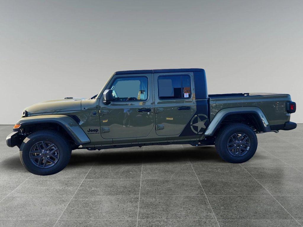 new 2025 Jeep Gladiator car, priced at $48,335