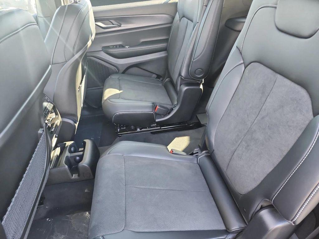 new 2025 Jeep Grand Cherokee L car, priced at $48,230