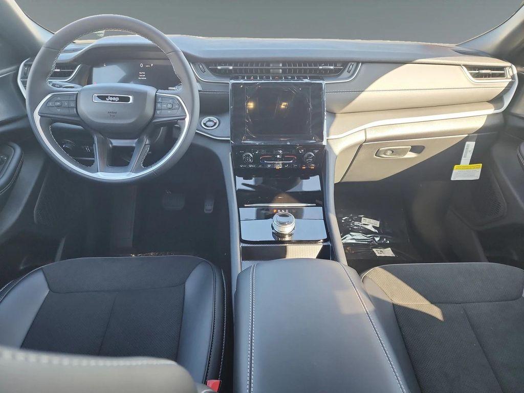 new 2025 Jeep Grand Cherokee L car, priced at $48,230