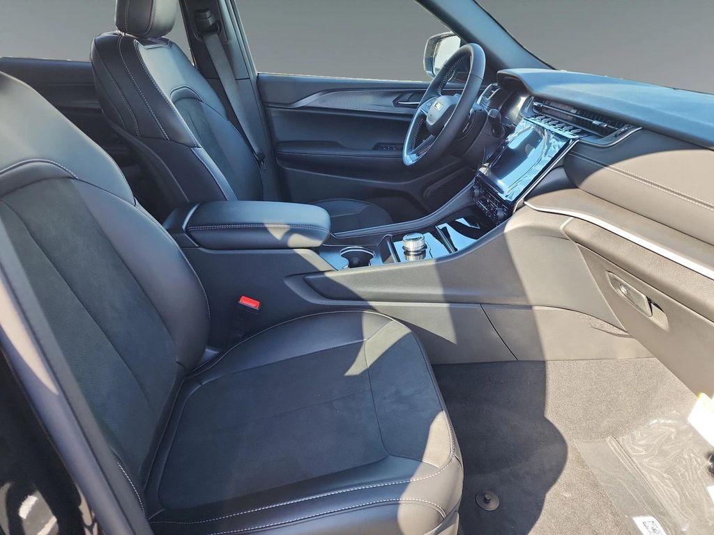 new 2025 Jeep Grand Cherokee L car, priced at $48,230