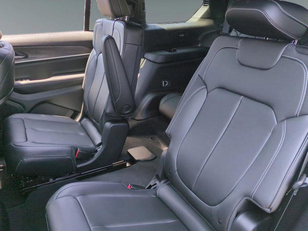 new 2025 Jeep Grand Cherokee L car, priced at $49,495