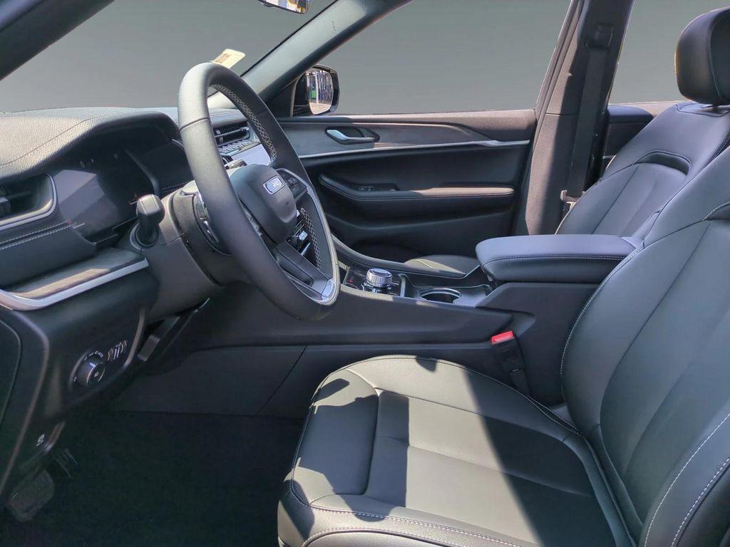 new 2025 Jeep Grand Cherokee L car, priced at $49,495